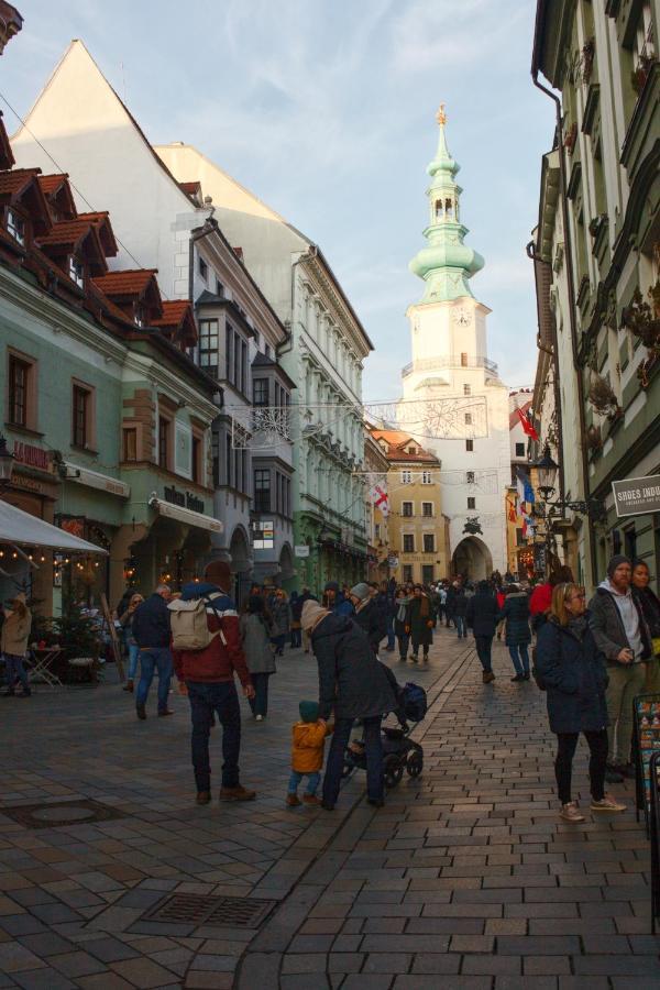 Appartement Old Town 1 Bdr, A/C, W/Parking à Bratislava Extérieur photo